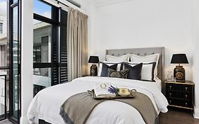 High-End Viaduct Studio Apartment!